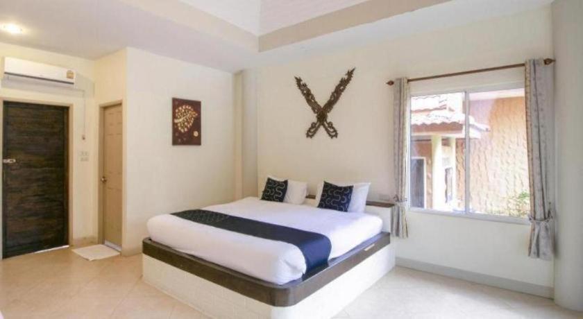 Capital O961 Baan Dow Chompoo Hua Hin